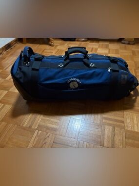 Club Glove x Winged Foot Golf Club Rolling Travel Bag - Navy Blue